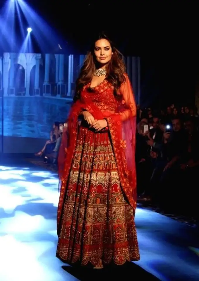 Beautiful Indian Queen Esha Gupta In Red Dress At Tech Fashion Tour